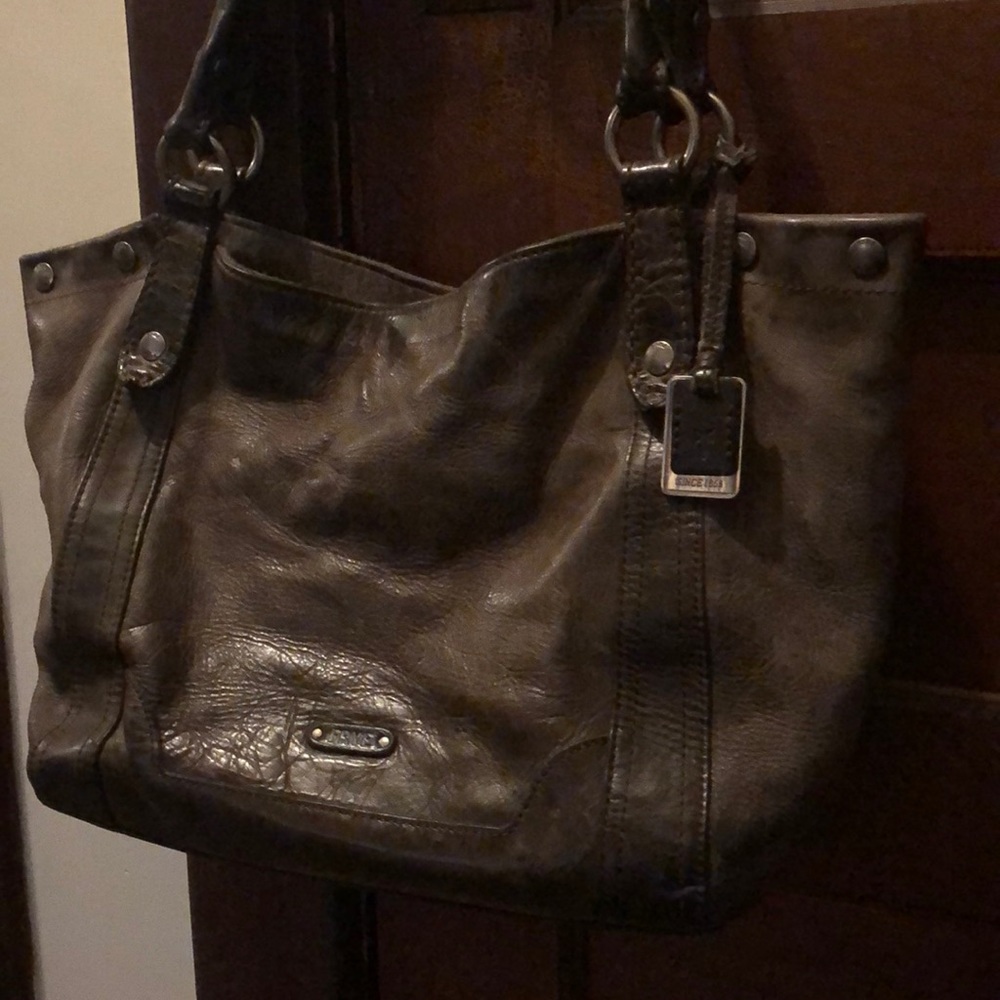 COPY - Fantastic Frye Melissa tote! Priced to sell!!